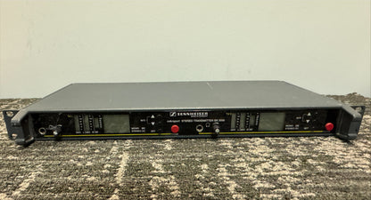 Sennheiser SR-3056-U, 3000 Series Dual Transmitter 626-654 MHz