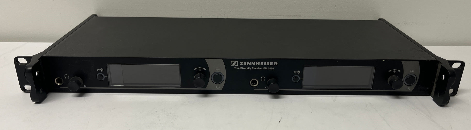 Sennheiser Gw Band Receiver, Sennheiser Gw 558-626 MHz Receiver, Sennheiser EM2050 Receiver, Sennheiser EM 2050 Gw, Sennheiser 2 Channel Receiver Gw Band, We Sell Professional Audio Equipment. Audio Systems, Amplifiers, Consoles, Mixers, Electronics, Entertainment, Live Sound