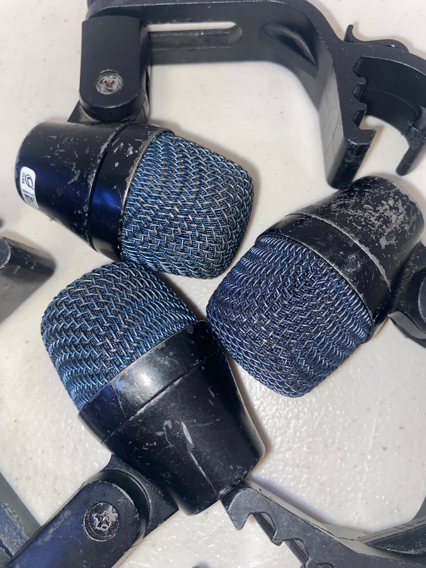 Sennheiser e904 Cardioid Dynamic Mic, Sennheiser e904 Mic,  Sennheiser MZH604 Drum Clip, Sennheiser Drum Clip for e904 Mic, e904 Mic with Drum Clip, We Sell Professional Audio Equipment. Audio Systems, Amplifiers, Consoles, Mixers, Electronics, Entertainment, Live Sound.