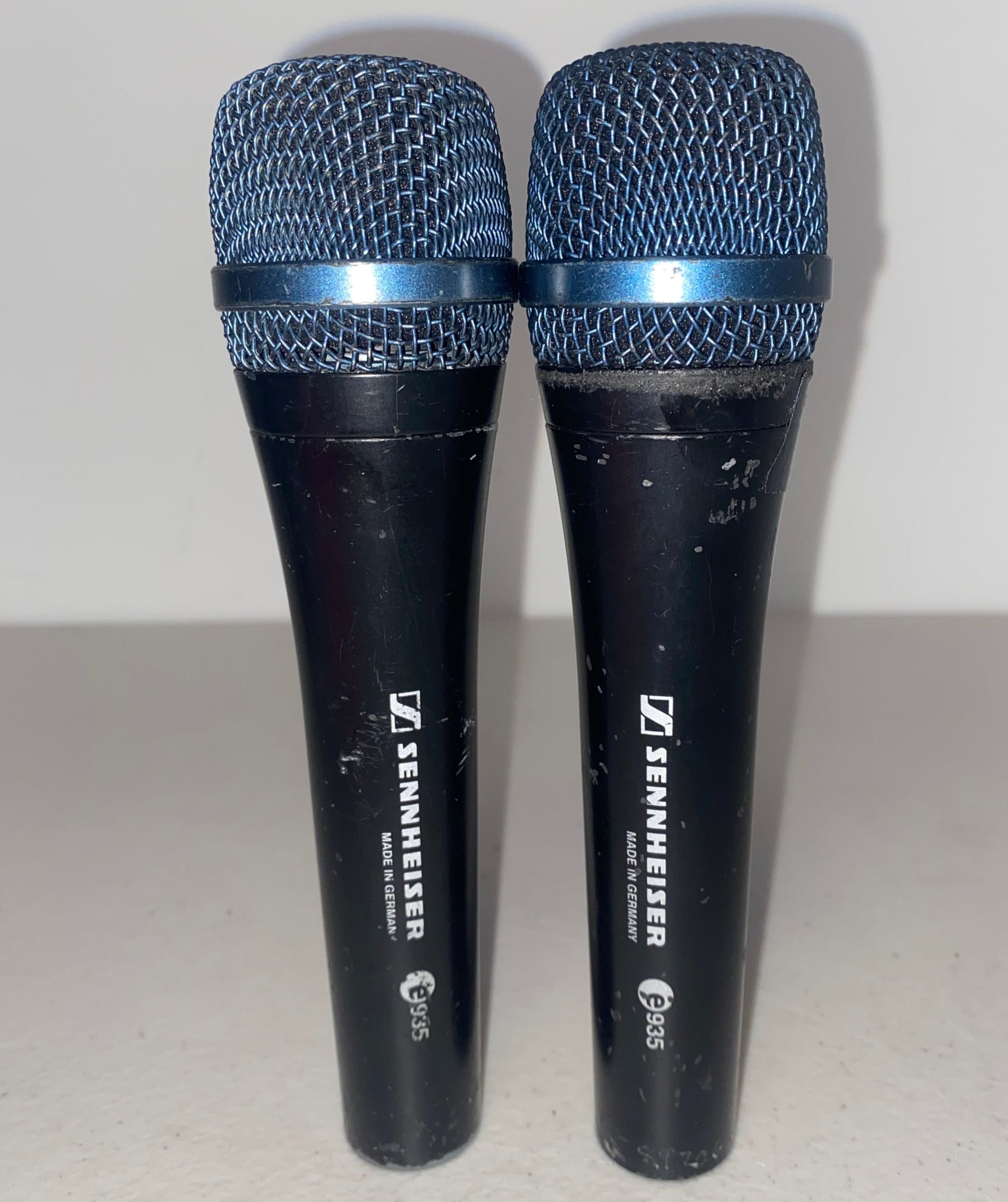 Sennheiser Vocal Mics, Sennheiser e935 Mic, Sennheiser e935 Cardioid Dynamic Mic, We Sell Professional Audio Equipment. Audio Systems, Amplifiers, Consoles, Mixers, Electronics, Entertainment, Live Sound