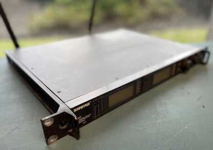 Shure UR4D Dual Wireless Receiver (G1, 470-530 MHz)