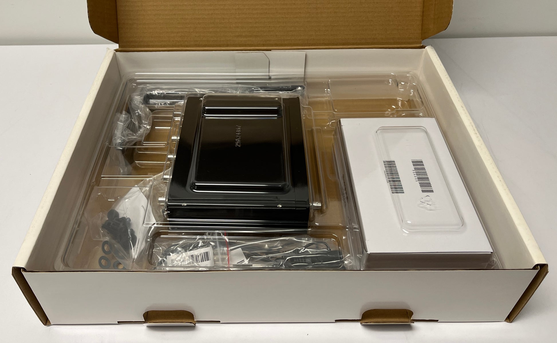 Shure PA411 Antenna Combiner, Shure Antenna Combiner, Shure PA411, Shure PSM 300 Antenna Combiner, We Sell Professional Audio Equipment. Audio Systems, Amplifiers, Consoles, Mixers, Electronics, Entertainment, Live Sound