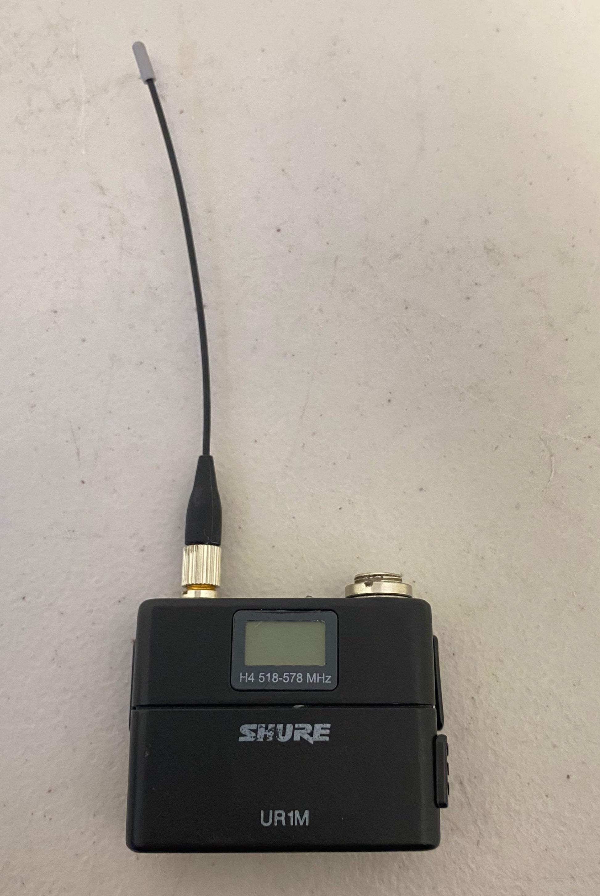 Shure UR1M Micro Bodypack Transmitter, Shure UR1M H4 Micro Bodypack Transmitter, Shure UR1M H4 518-578 MHz, We Sell Professional Audio Equipment. Audio Systems, Amplifiers, Consoles, Mixers, Electronics, Entertainment, Live Sound.