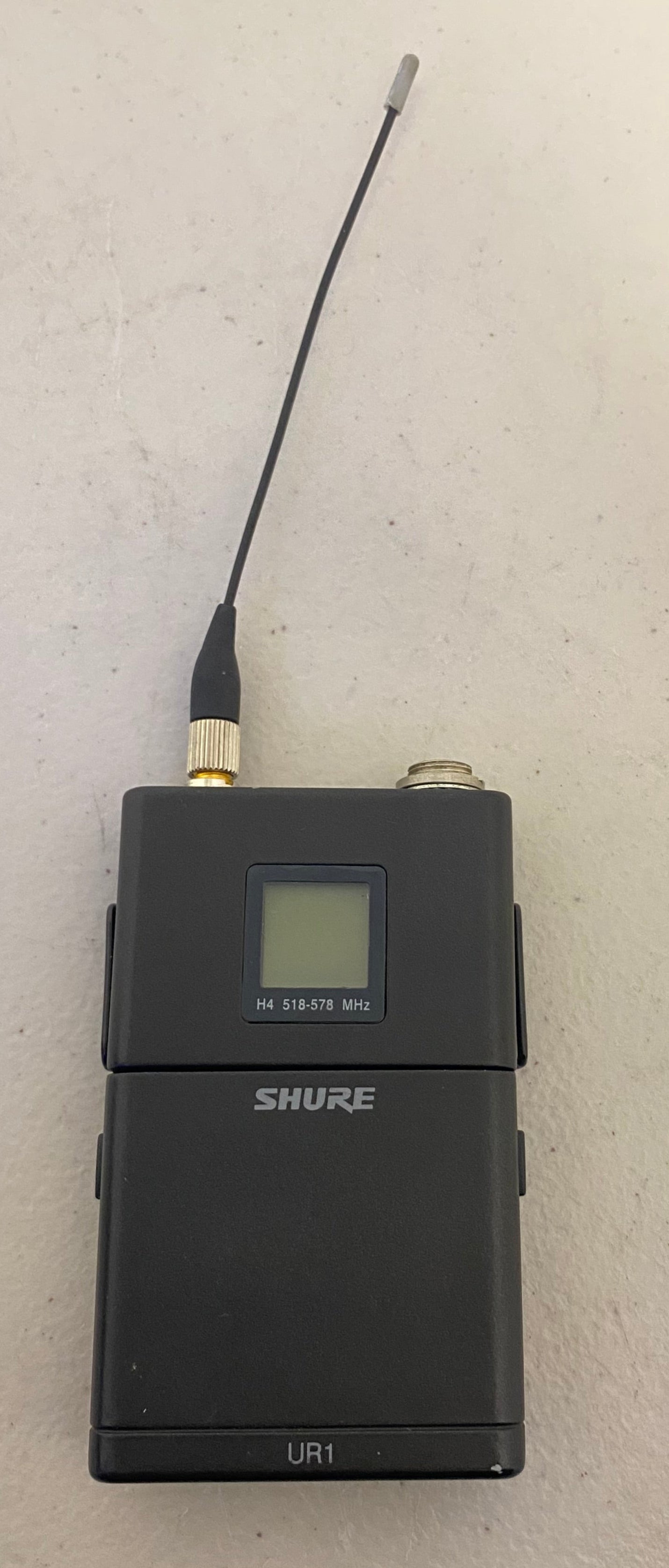 Shure UR1 Wireless Transmitter, Shure Bodypack H4, Shure UR1 H4 Bodypack, Shure H4 518-578 MHz Range UR1, We Sell Professional Audio Equipment. Audio Systems, Amplifiers, Consoles, Mixers, Electronics, Entertainment, Live Sound.