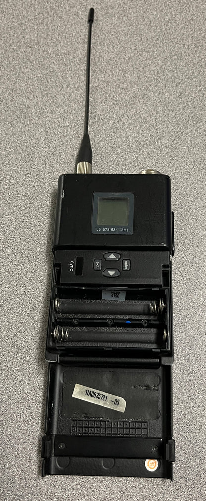 Shure UR1, Shure UR1 J5, Shure Bodypack Transmitter J5, Shure Bodypack Transmitter J5 578-638 MHz, We Sell Professional Audio Equipment. Audio Systems, Amplifiers, Consoles, Mixers, Electronics, Entertainment, Live Sound.