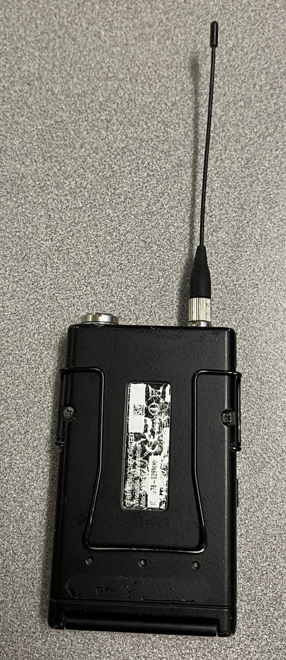 Shure UR1, Shure UR1 J5, Shure Bodypack Transmitter J5, Shure Bodypack Transmitter J5 578-638 MHz, We Sell Professional Audio Equipment. Audio Systems, Amplifiers, Consoles, Mixers, Electronics, Entertainment, Live Sound.