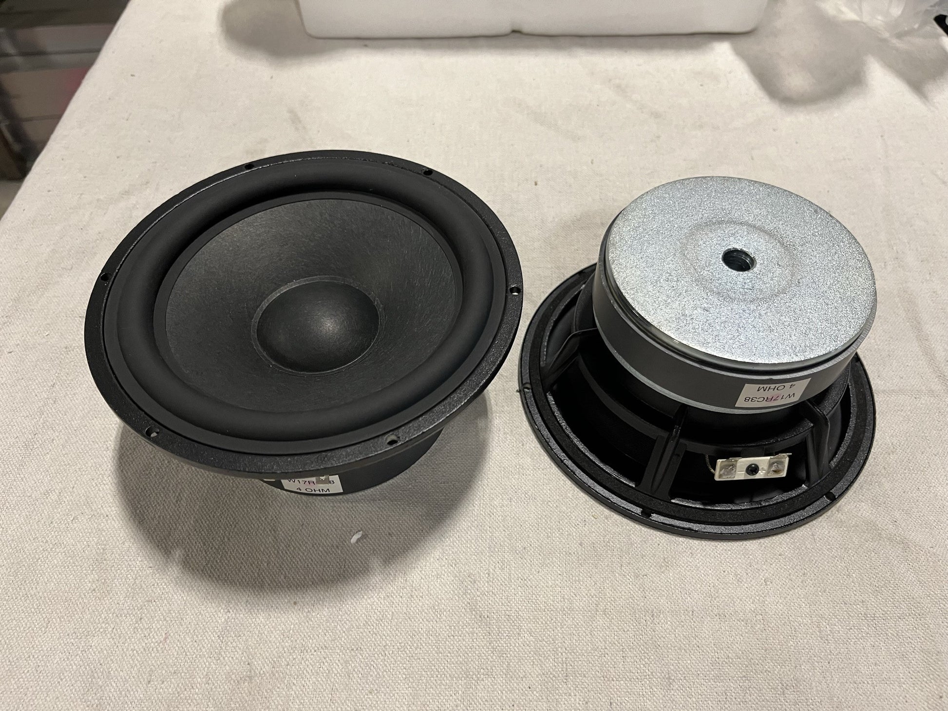 6.5" woofer, 6.5" Speaker, Silver Flute Woofer Wool Cone, Silver Flute W17RC38-04, Silver Flute 6.5" Woofer, 
We Sell Professional Audio Equipment. Audio Systems, Amplifiers, Consoles, Mixers, Electronics, Entertainment, Live Sound.