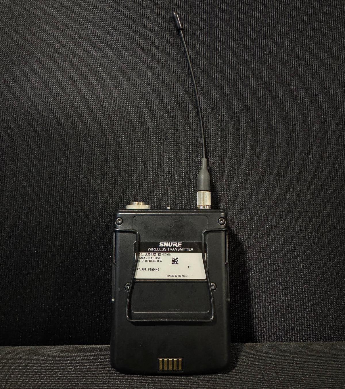 Shure ULXD1 Beltpack X52 Back