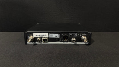 Shure ULXD4 Package Back