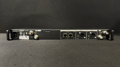 Shure ULX-D Package Back