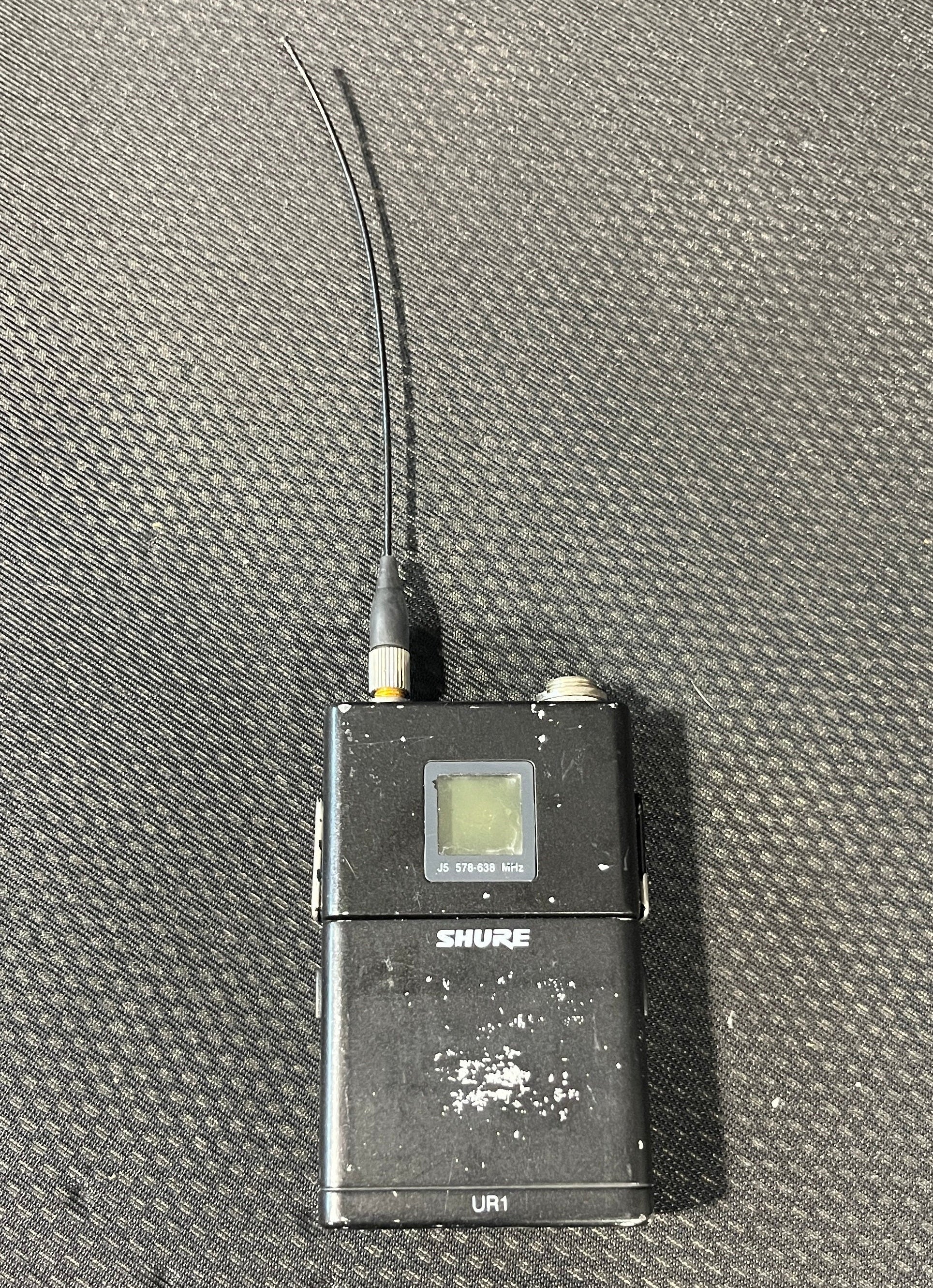 Shure UR1 Beltpack Transmitter J5 578-638 MHz, Shure UR1 Beltpack Transmitter, Shure UR1, Shure UR1 578-638 MHz, Shure UR1 J5. We Sell Professional Audio Equipment. Audio Systems, Amplifiers, Consoles, Mixers, Electronics, Entertainment, Live Sound.
