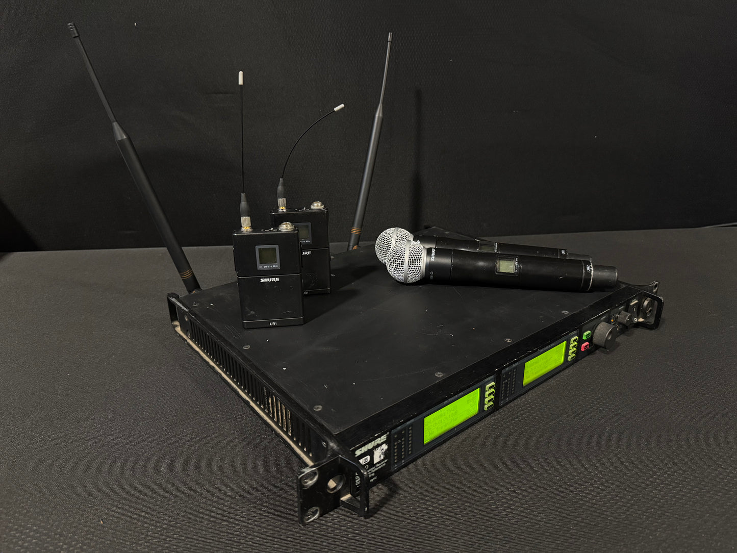 Shure UR4D Dual Receiver Package, Shure UR4D H4, Shure UR4D Package, Shure UR4D with UR1 and UR2, Shure UR4D H4 Band 518-578 MHz. We Sell Professional Audio Equipment. Audio Systems, Amplifiers, Consoles, Mixers, Electronics, Entertainment, Live Sound.