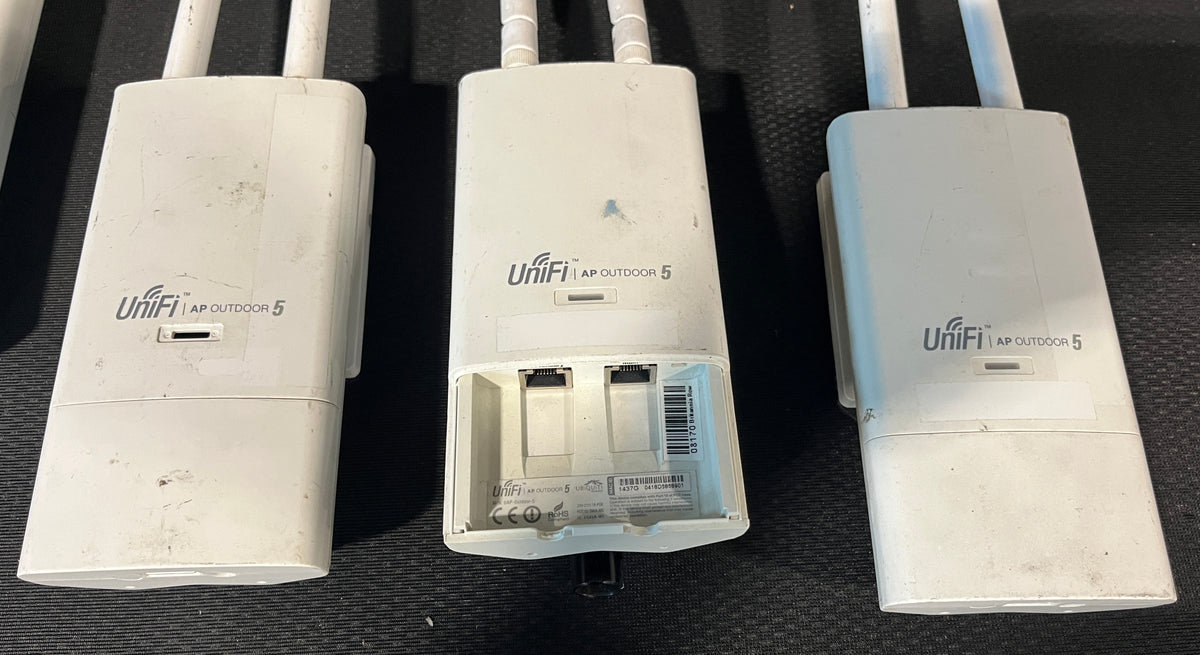 Ubiquiti Access Points Lot, Ubiquiti Access Points, Ubiquiti UniFi AP Outdoor 5, Ubiquiti Rocket AC World Version, Ubiquiti Rocket M2. We Sell Professional Audio Equipment. Audio Systems, Amplifiers, Consoles, Mixers, Electronics, Entertainment, Live Sound.