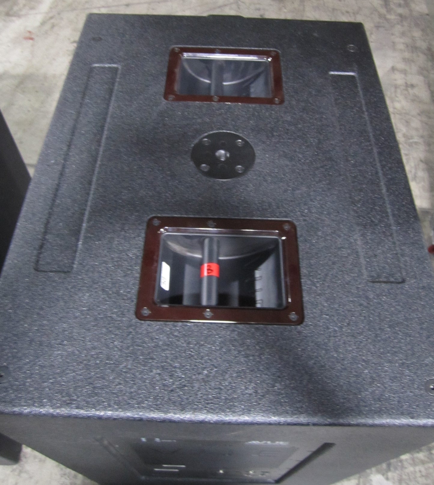 VUE audiotechnik HS221 Subwoofer, VUE SUbwoofer, VUE Extended Low Frequency Subwoofer, VUE Dual 21" Subwoofer, Dual 21" Sub, HS221 Professional Subwoofer, We Sell Professional Audio Equipment. Audio Systems, Amplifiers, Consoles, Mixers, Electronics, Entertainment, Live Sound