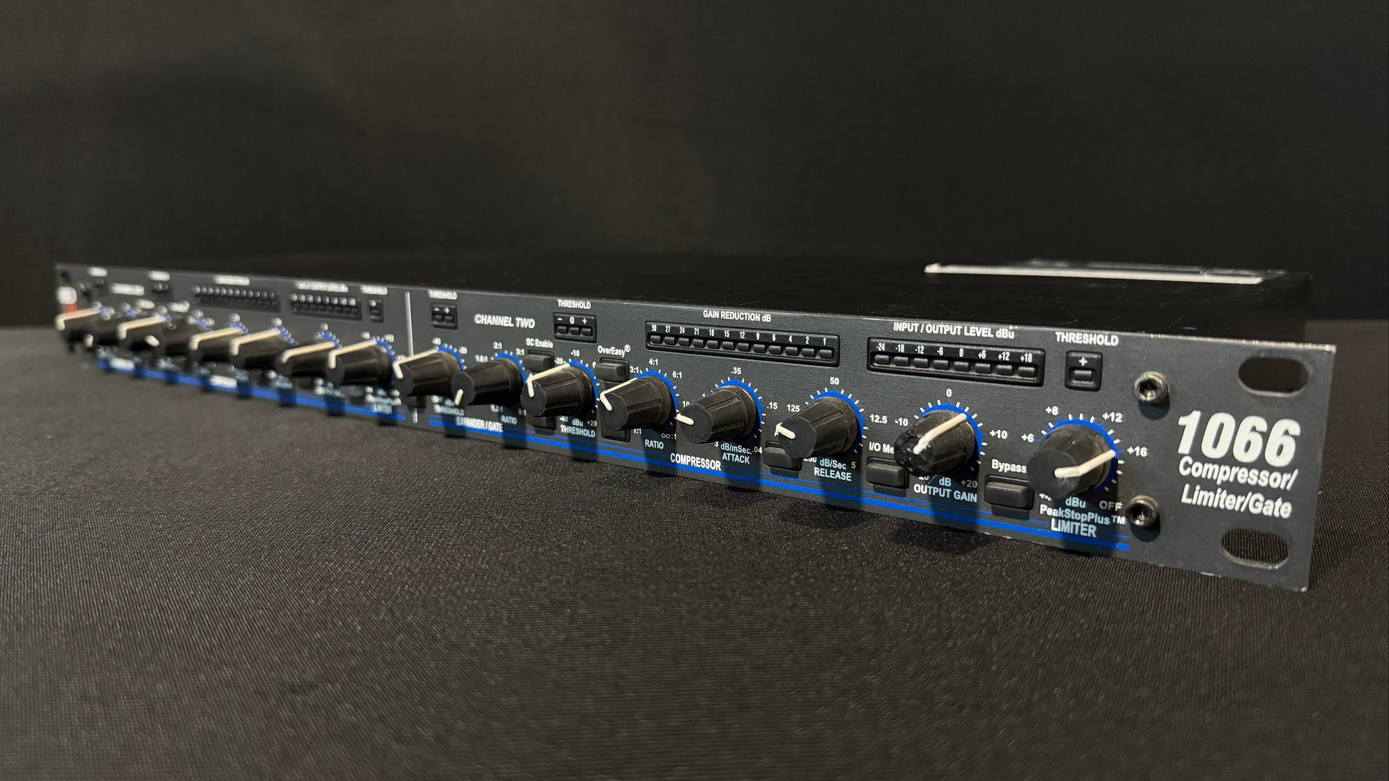 dbx 1066 2 Channel Compressor/Limiter/Gate, dbx 1066, dbx 1066 Compressor, dbx Compressor/Limiter, dbx 1066 2 Channel. We Sell Professional Audio Equipment. Audio Systems, Amplifiers, Consoles, Mixers, Electronics, Entertainment, Live Sound.