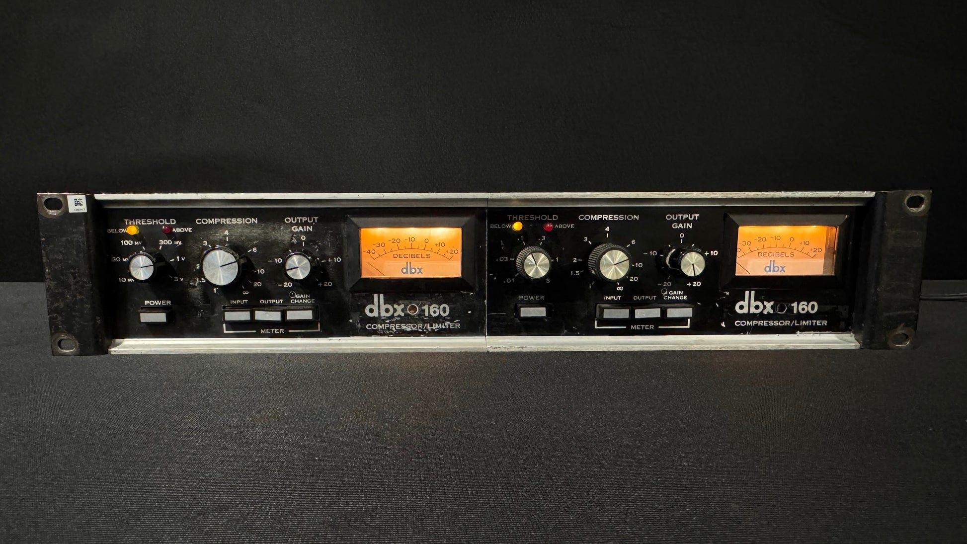 vintage, Harman, DBX 160, DBX, Compressor/Limiter, dbx compressor, dbx vintage compressor, vintage dbx 160, vintage audio gear, vintage compressor, vintage limiter. We Sell Professional Audio Equipment. Audio Systems, Amplifiers, Consoles, Mixers, Electronics, Entertainment, Live Sound.