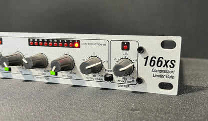 dbx 166xs Compressor/Limiter/Gate, dbx 166xs, dbx Rack Effects, dbx Compressor/Limiter/Gate, 166xs Compressor. We Sell Professional Audio Equipment. Audio Systems, Amplifiers, Consoles, Mixers, Electronics, Entertainment, Live Sound.
