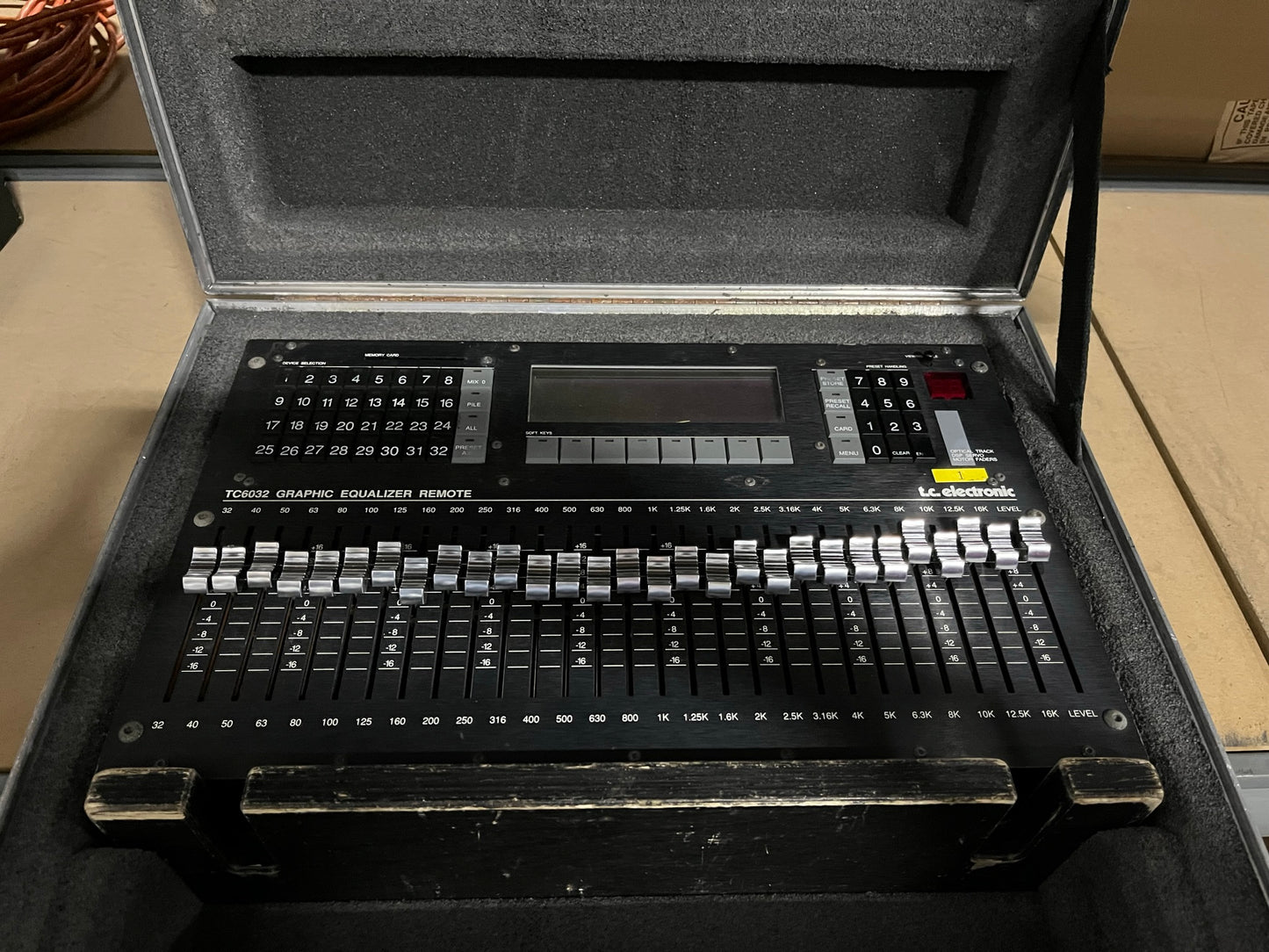 tc electronic 6032 Graphic Equalizer Remote Head, tc electronic 6032, tc electronic Graphic EQ, Graphic Equalizer Remote Head, tc electronic 6032 EQ. We Sell Professional Audio Equipment. Audio Systems, Amplifiers, Consoles, Mixers, Electronics, Entertainment, Sound, Live.