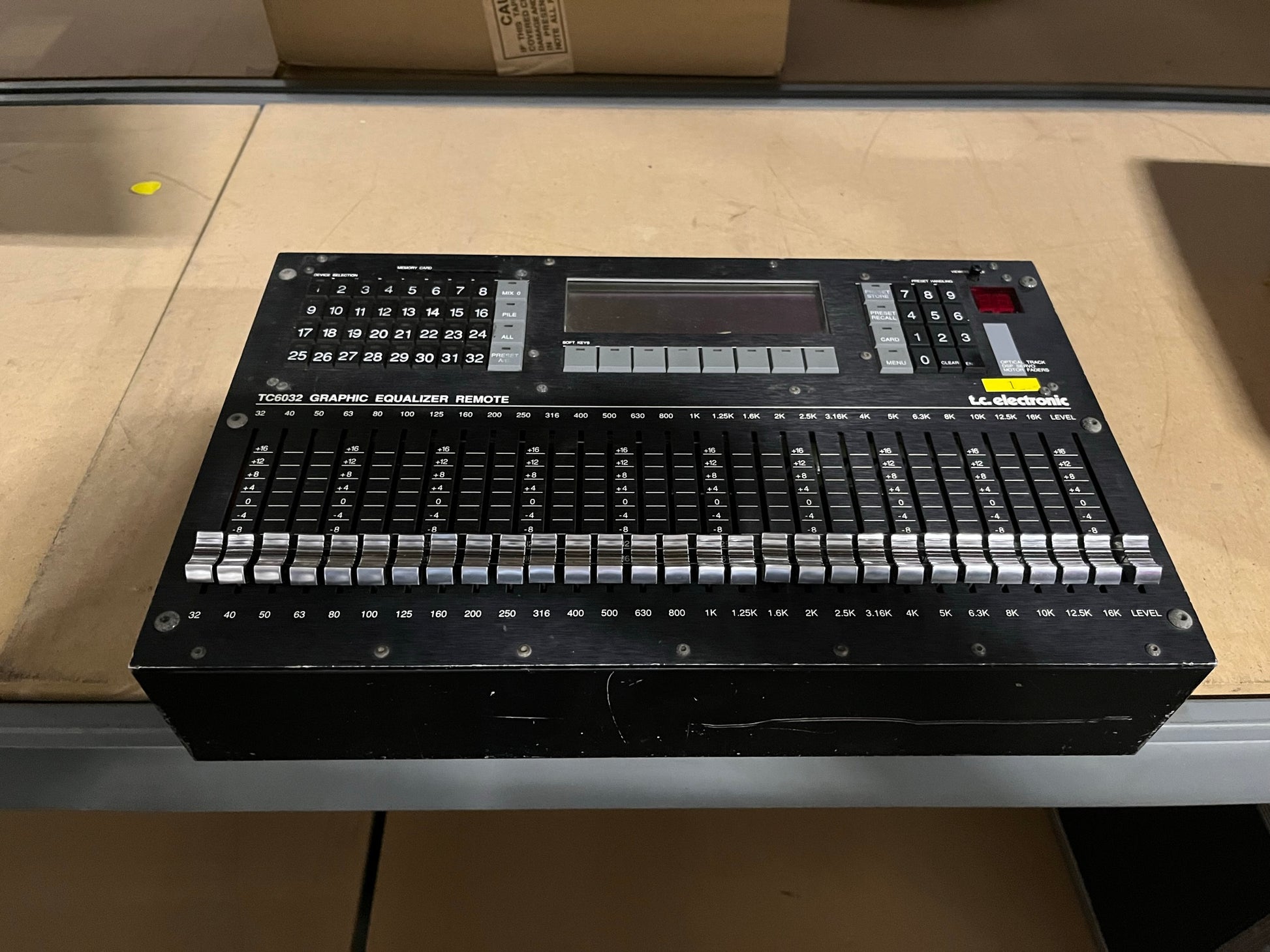 tc electronic 6032 Graphic Equalizer Remote Head, tc electronic 6032, tc electronic Graphic EQ, Graphic Equalizer Remote Head, tc electronic 6032 EQ. We Sell Professional Audio Equipment. Audio Systems, Amplifiers, Consoles, Mixers, Electronics, Entertainment, Sound, Live.