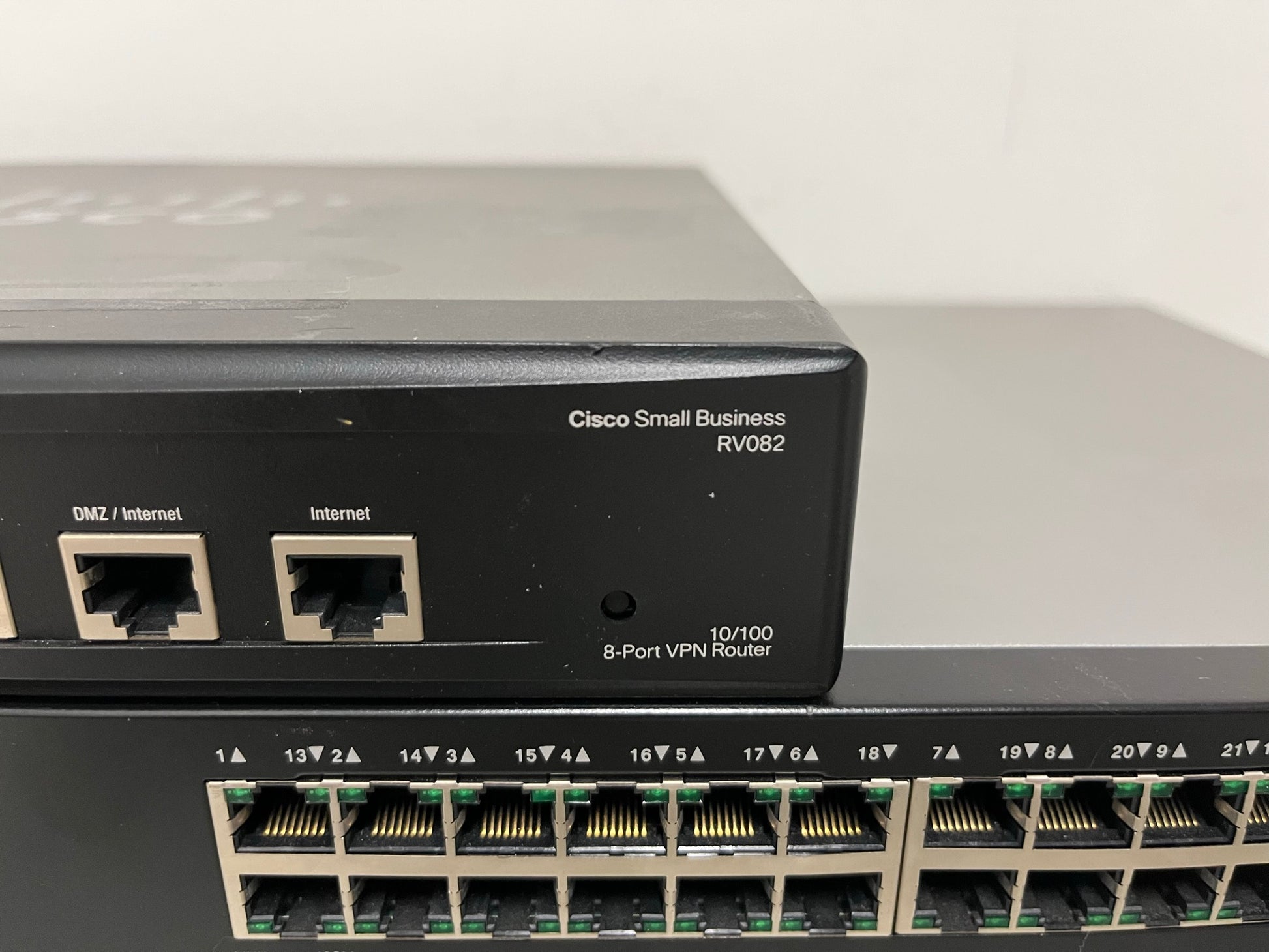 Used Cisco RV082 10/100 8-Port VPN Router &, We Sell Professional Audio Equipment. Audio Systems, Amplifiers, Consoles, Mixers, Electronics, Entertainment, Sound, Live